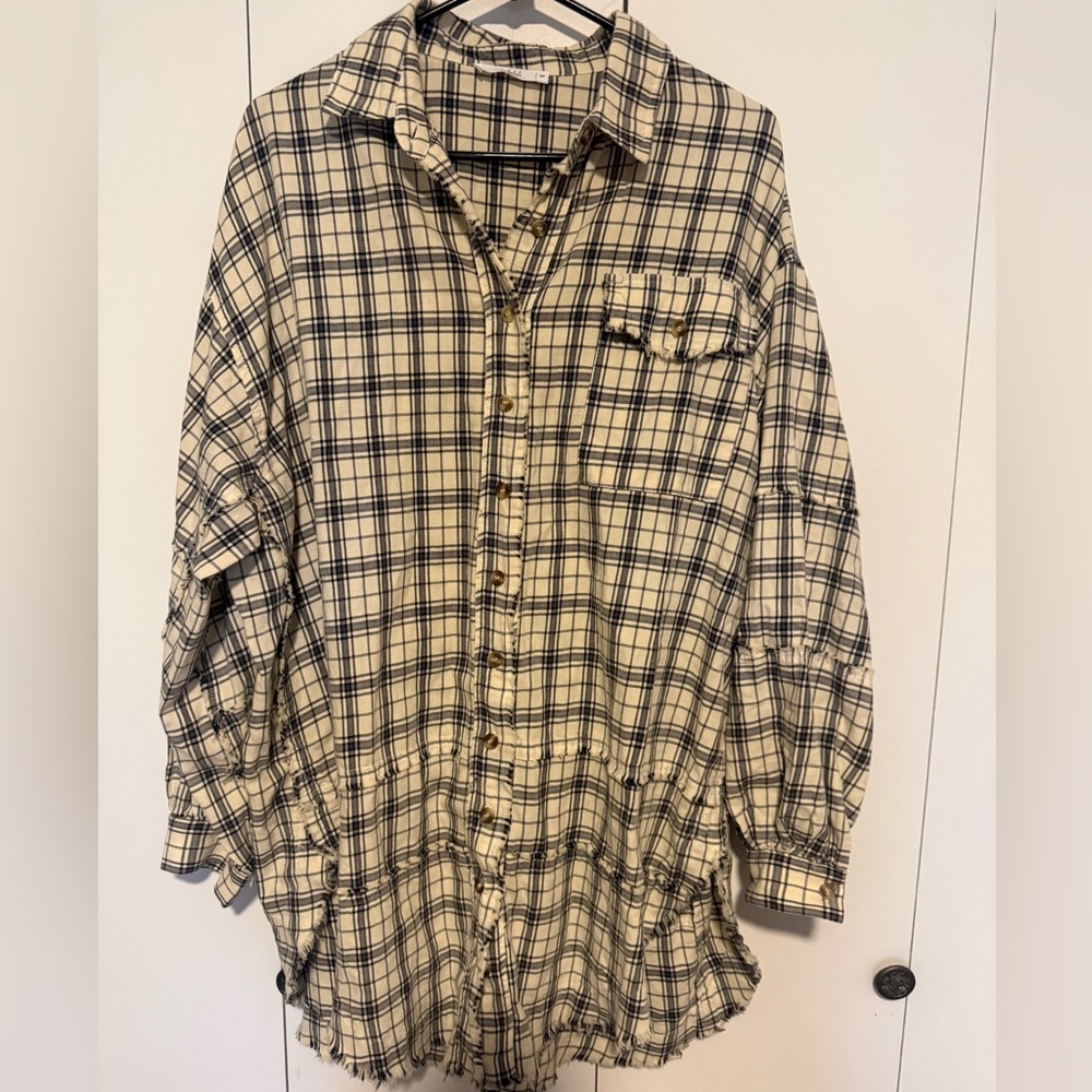 Talulah Plaid Button Up Tunic size medium - Picture 2 of 5